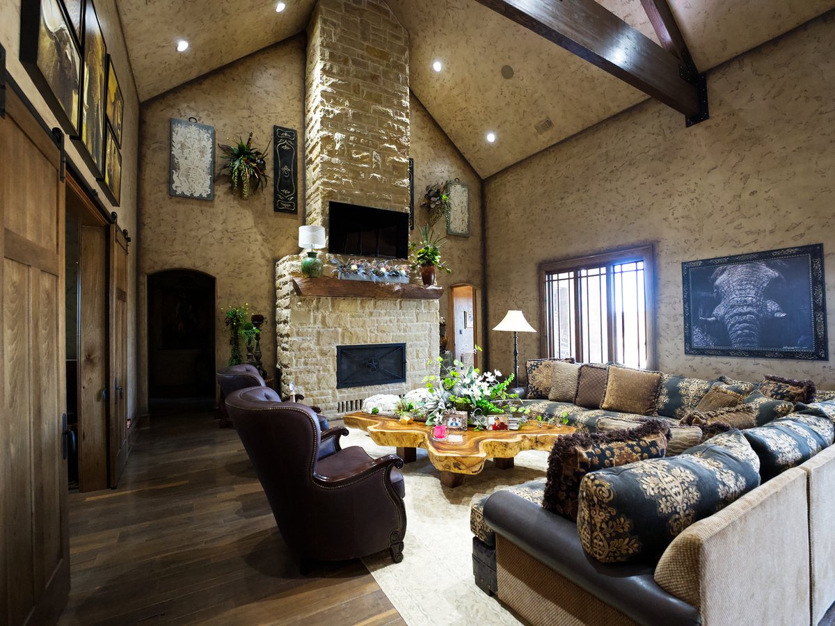 Saulsbury House living area and stone chimney